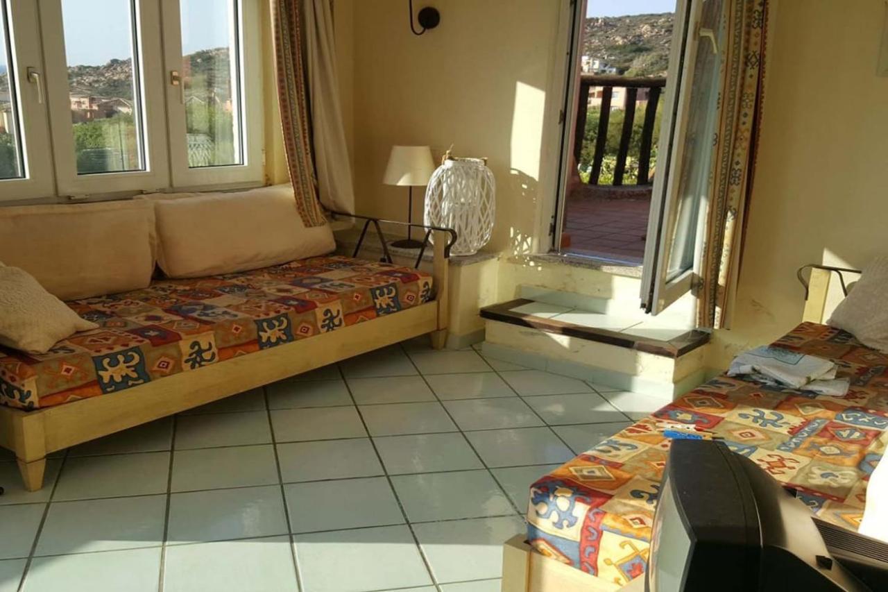 Un Angolo Di Paradiso A Pochi Passi Dal Mare Nel Villaggio Calarossa Isola Rossa Exterior photo